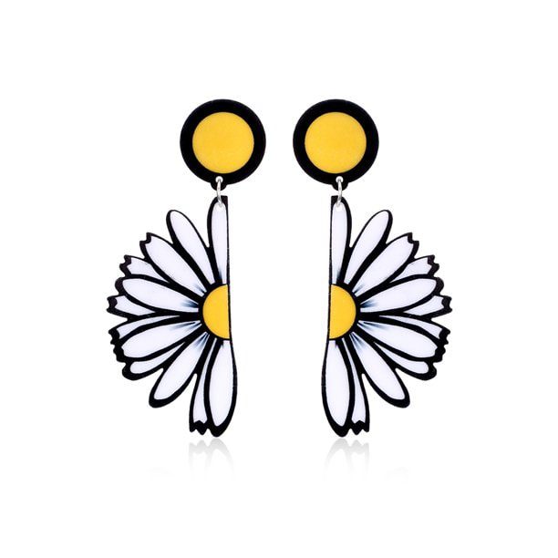 Daisy Jewelry A List Of Our 17 Best Finds